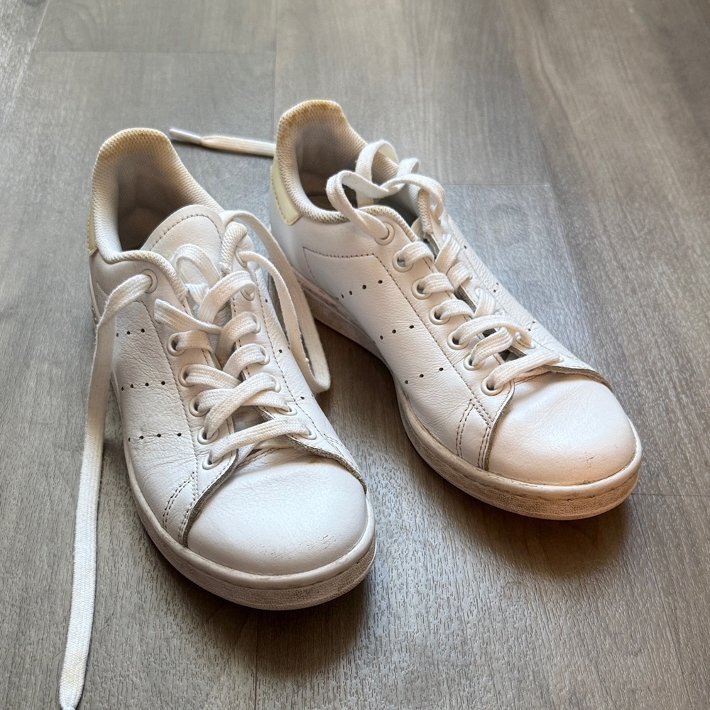 adidas White Women's Sneakers